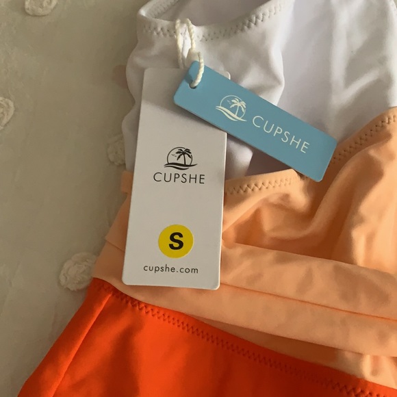 Cupshe color block swimsuit - Picture 4 of 4